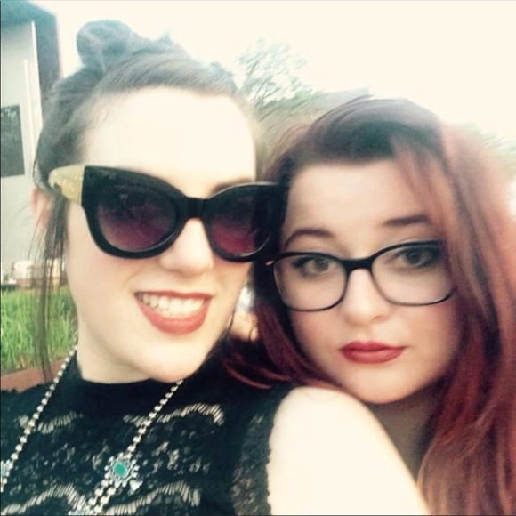 Meet your Posher, Marissa - Picture 6 of 7